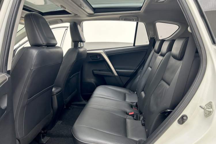 Used Toyota RAV4 2013 2.5L Automatic 4x4 Elite Edition
