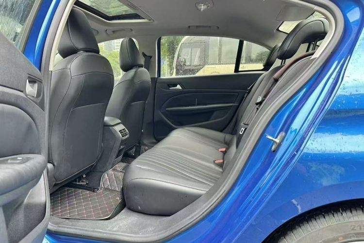 Used Peugeot 408 2019 360THP Automatic Luxury Edition China VI Standard
