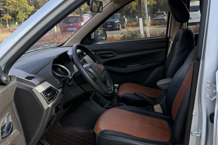 Used Wuling Hongguang 2021 1.5L Revised S Standard Version with Electric Power Steering LAR
