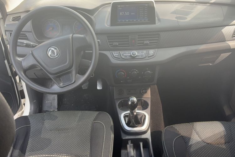 Used Dongfeng Fengon 330 2018 1.5L 330S Facelifted Premium Edition DK15
