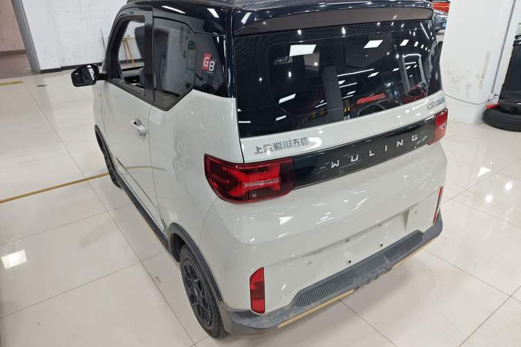 Used Wuling Hongguang MINIEV 2022 GAMEBOY 300km Enthusiast Model with Lithium Iron Phosphate
