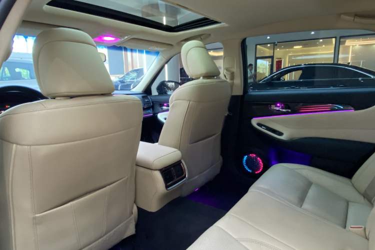 Used Toyota Crown 2015 2.0T Fashion Edition
