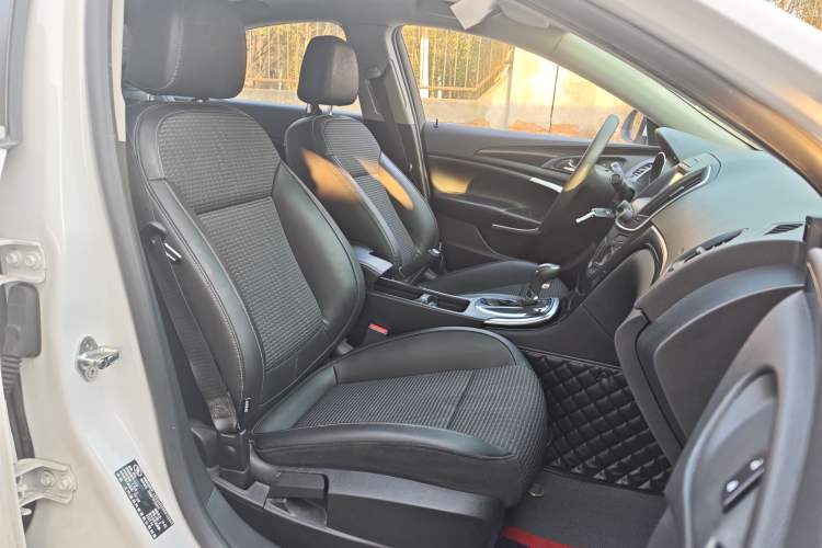 Used Buick Regal 2015 1.6T Leading Technology Model
