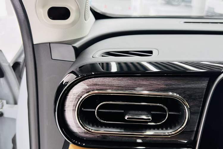 Used Leapmotor C11 2024 Range-Extended 300 Luxury Edition
