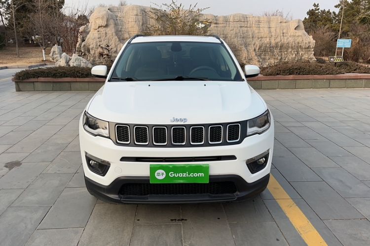 Used  Compass 2017 200T Automatic Family Edition
