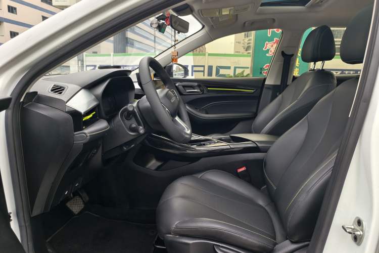 Used Roewe i5 2021 1.5L CVT Diamond Edition
