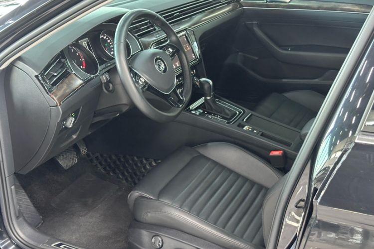 Used Volkswagen Magotan 2019 330TSI DSG Luxury Model China V Standard