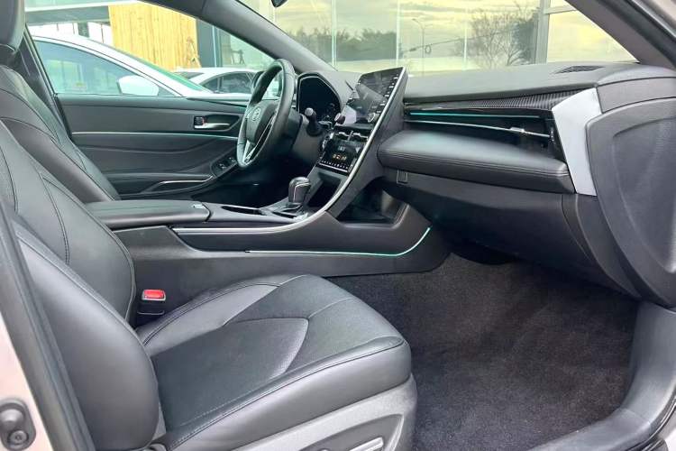 Used Toyota Avalon 2019 2.0L XLE Premium Edition China VI
