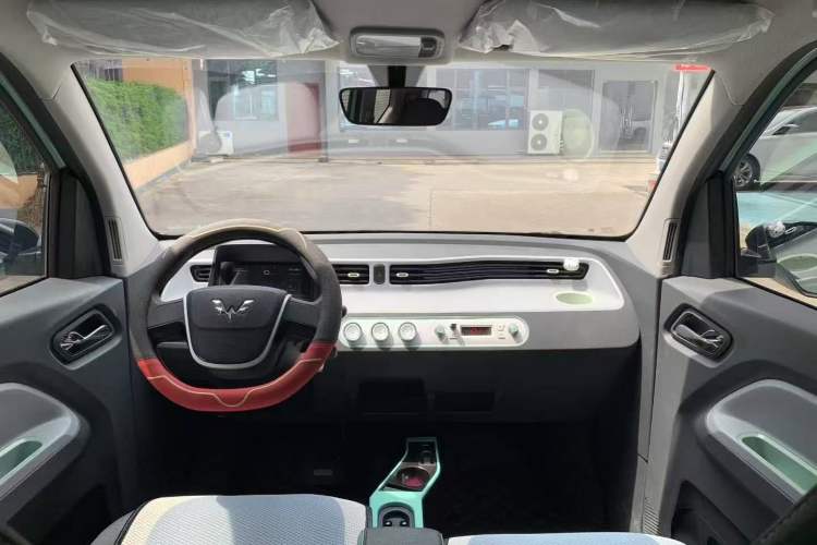 Used Wuling Hongguang MINIEV 2021 Macaron Premium Model – Lithium Iron Phosphate
