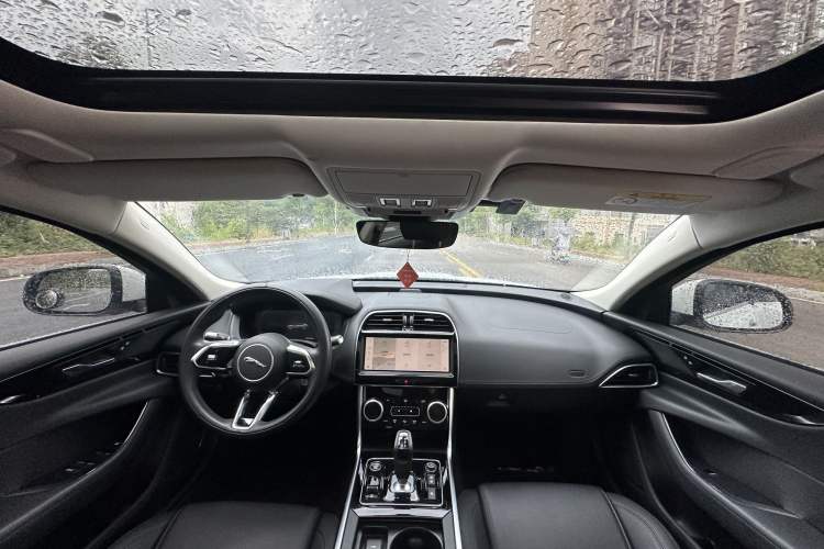 Used Jaguar XEL 2021 2.0T 250 PS S Progressive Elegance Edition
