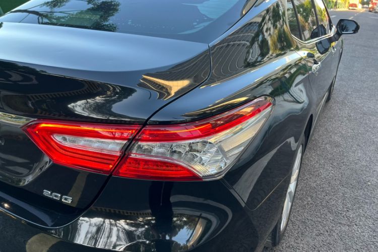 Used Toyota Camry 2018 2.0G Luxury Edition

