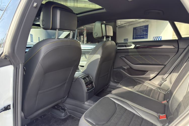 Used Volkswagen FAW-Volkswagen CC 2023 380TSI Striking Edition