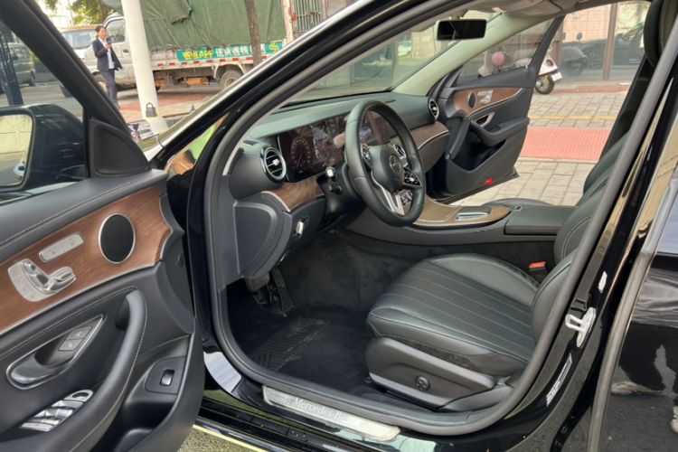 Used Mercedes-Benz E-Class 2019 Facelifted E 300 L Stylish Version
