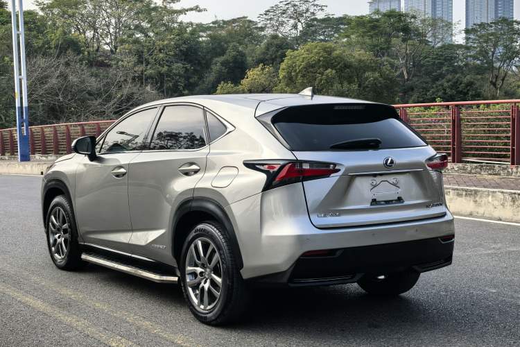 Used Lexus NX 2015 300h All-Wheel-Drive Fēngzhì Edition
