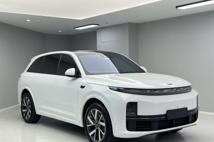 Used Li Auto L7 2023 Air model
