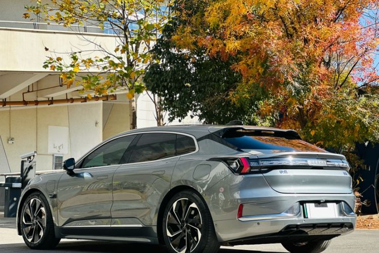 Used Zeekr 001 2022 Ultra-Long Range Dual-Motor YOU Version
