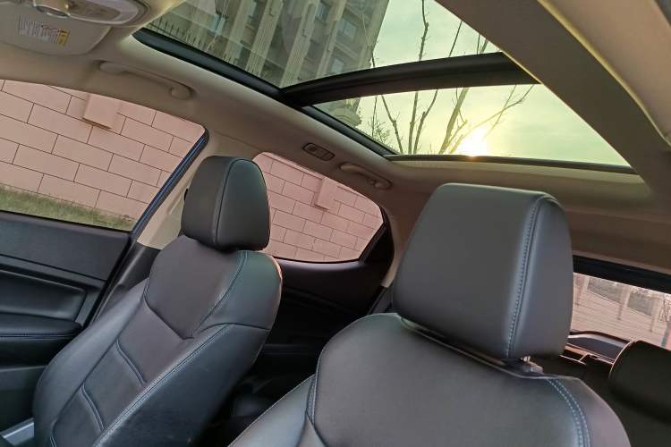 Used BYD Yuan New Energy 2018 EV360 Smart Connect Cool Edition
