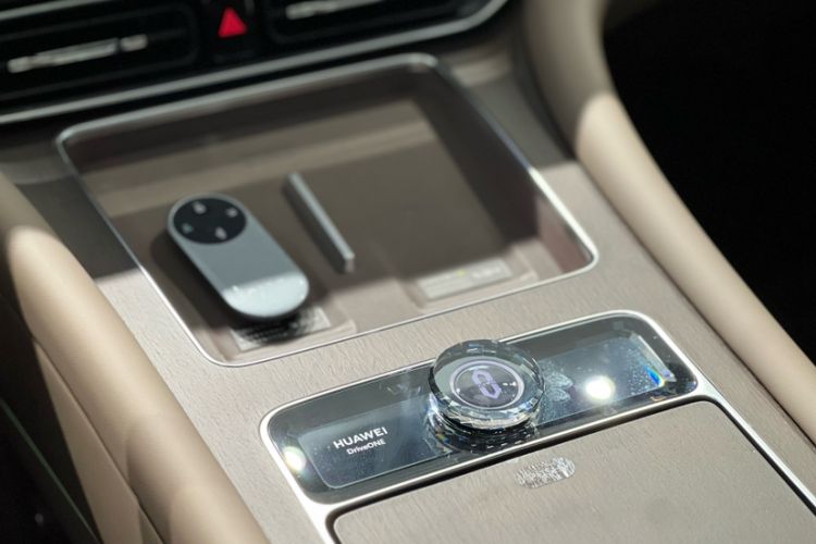 Used Hima AITO M9 2025 Extended-Range Ultra Version 52 kWh 5-Seater Edition