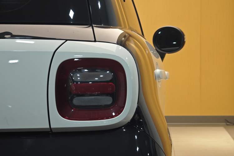 Used ORA Black Cat 2021 351 km Luxury Version
