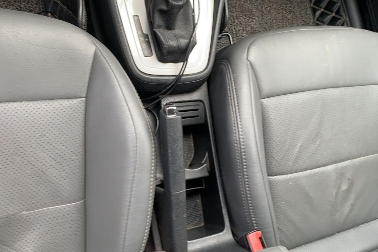 Used Volkswagen Lavida 2013 Revised Classic 1.6L Automatic Fashion Edition
