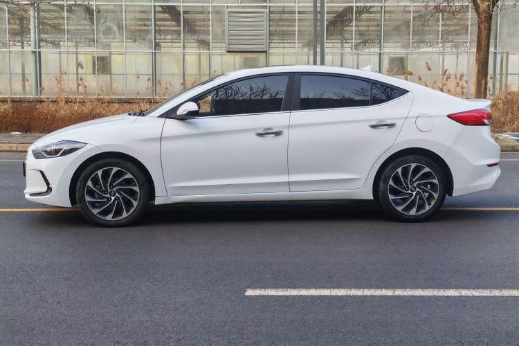 Used Hyundai Elantra 2019 1.5L CVT ZhiXuan – Elite Version