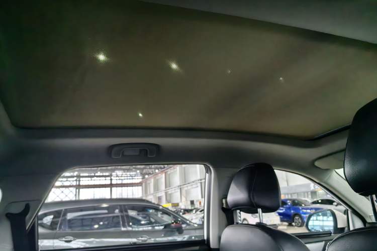 Used Roewe RX5 2018 20T Two-Wheel Drive Automatic Flagship Edition
