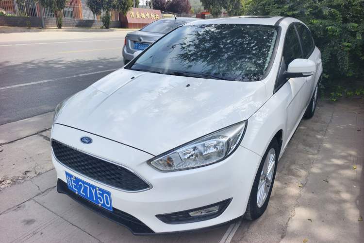 Used Ford Focus 2018 Hatchback Classic 1.6L Automatic Trendy SmartDrive Edition
