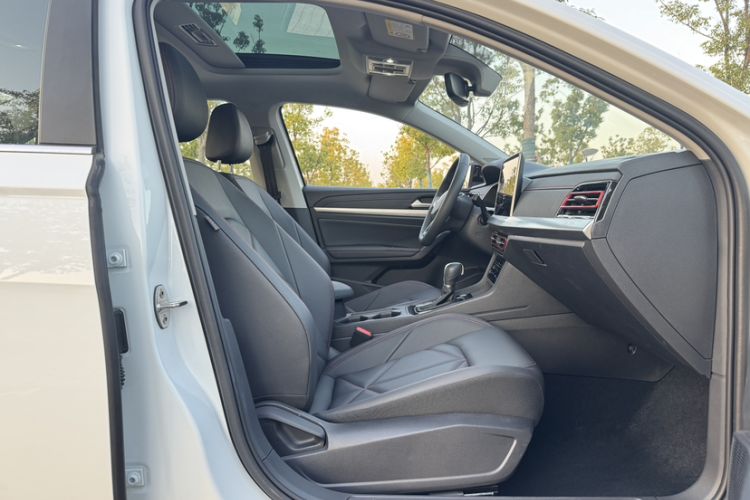 Used Volkswagen Lavida 2024 300TSI DSG Starry Sky Leading Edition
