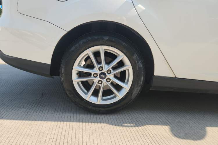 Used Ford Focus 2017 Sedan EcoBoost 180 Automatic Elite Model
