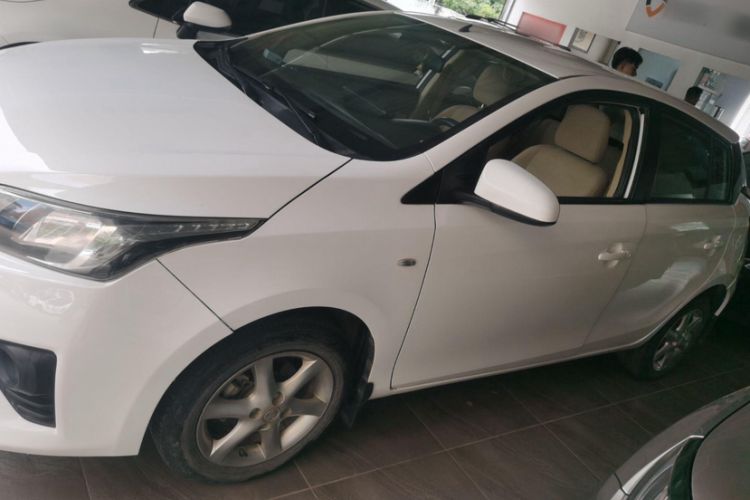 Used Toyota YARiS L 2015 1.5E Automatic Charm Edition