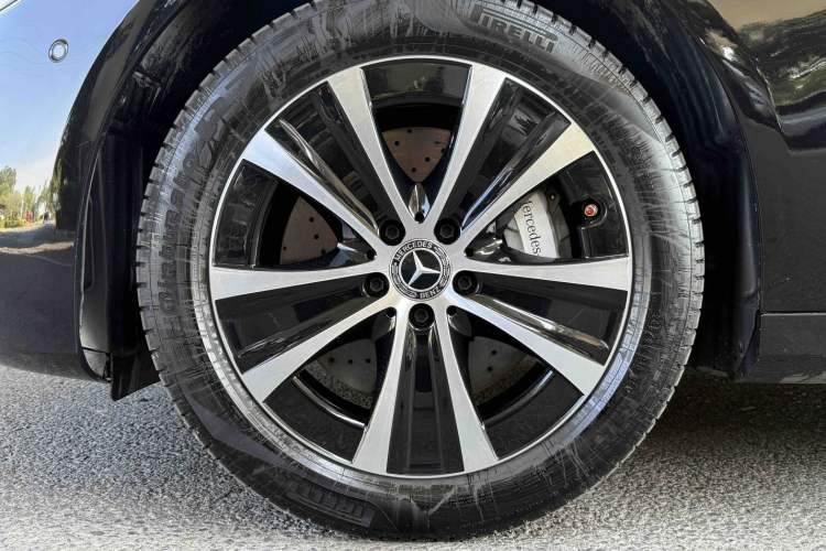 Used Mercedes-Benz E-Class New Energy 2023 E 350 e L Plug-in Hybrid Sports Sedan