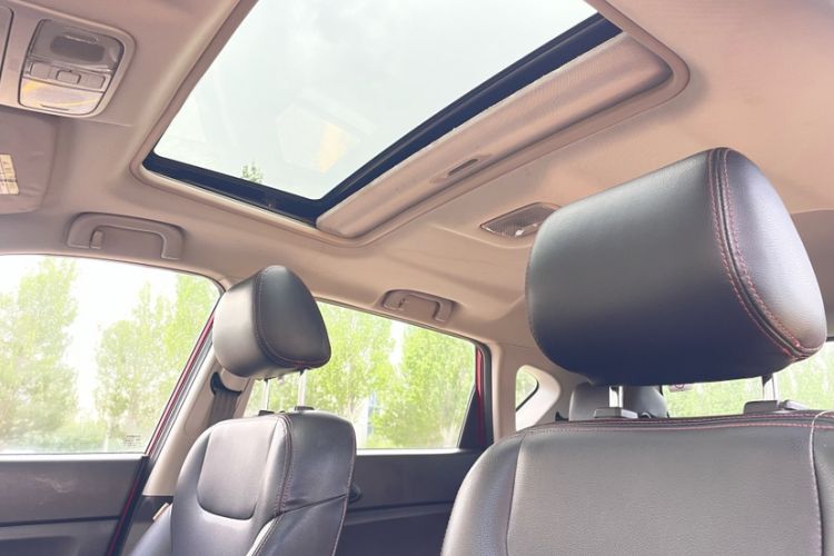 Used Changan CS35 2014 1.6L Automatic Luxury Model China IV Standard