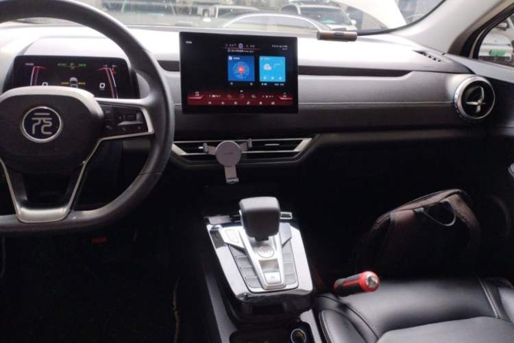 Used BYD Yuan New Energy 2019 EV360 Smart Connect Enjoyment Model