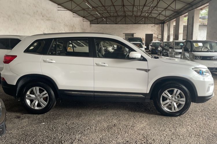 Used Changan CS75 2016 2.0L Manual Luxury Version China V Standard
