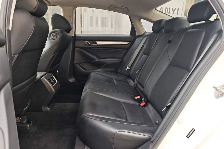 Used Honda Accord 2018 Rui Hybrid 2.0L Rui Ling Edition China VI
