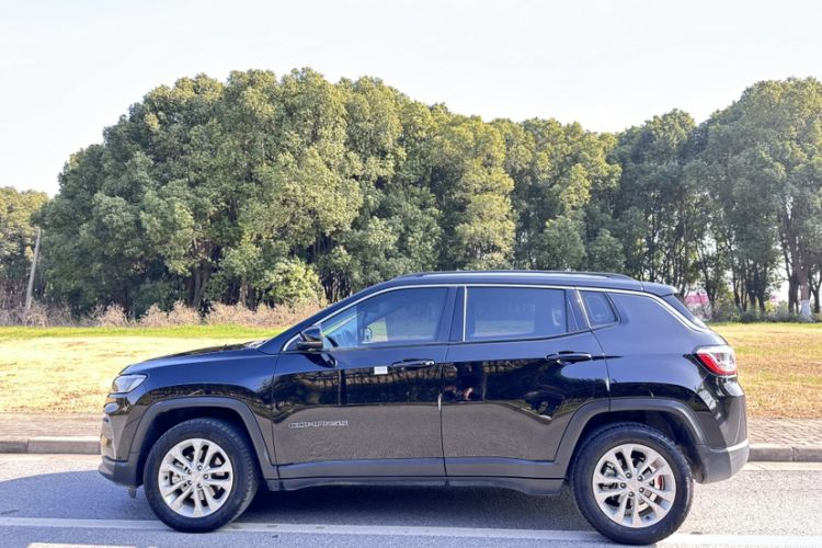 Used  Compass 2021 220T Automatic Elite Edition
