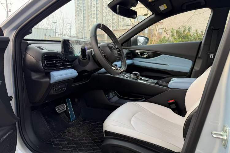 Used GAC Trumpchi EMPOW 2023 Shadow Leopard H Smart Hybrid Edition