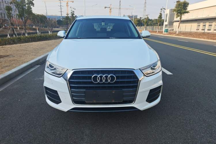 Used Audi Q3 2017 30 TFSI Fashion Model
