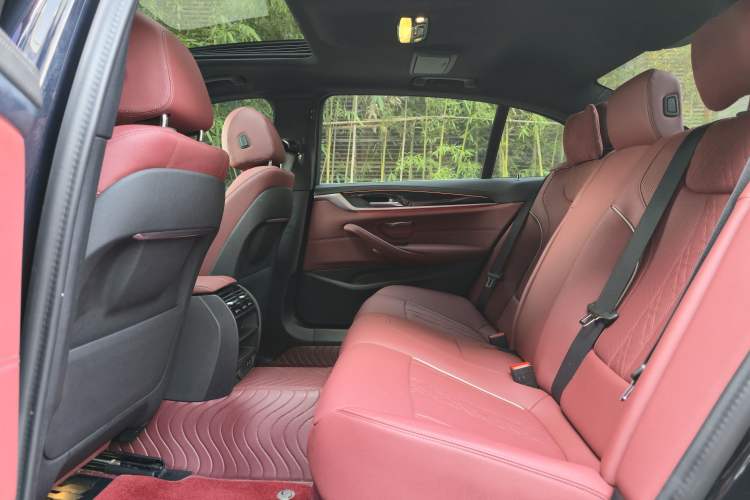 Used BMW 5 Series 2022 Second Facelift 525Li M Sport Package