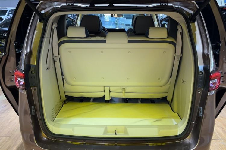 Used Buick GL8 2020 Land Business Class 652T Luxury Model
