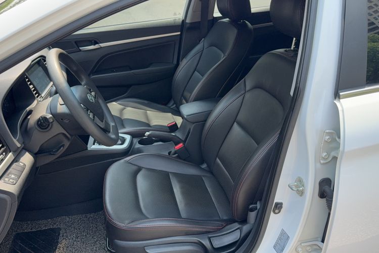 Used Hyundai Elantra 2016 1.6L Automatic ZhiXuan – Elite Version
