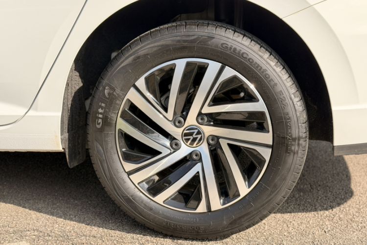 Used Volkswagen Lavida 2023 300TSI DSG Full-Comfort Edition
