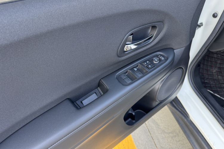 Used Honda Vezel 2020 1.5L CVT Elite Edition
