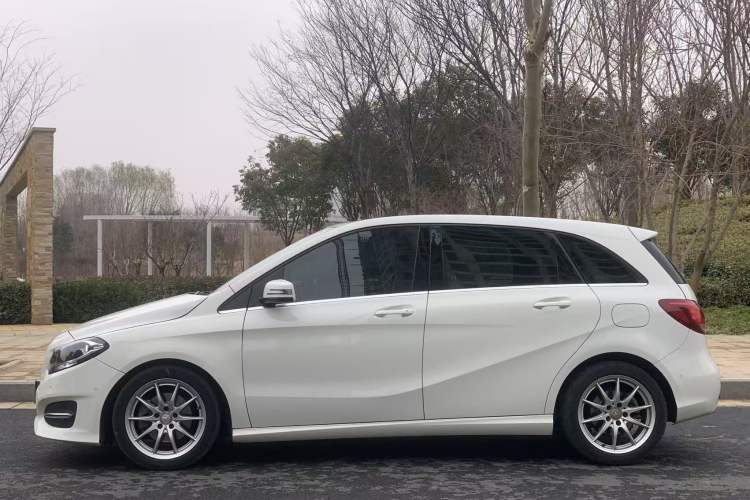 Used Mercedes-Benz B-Class 2015 B 200 Sport Edition