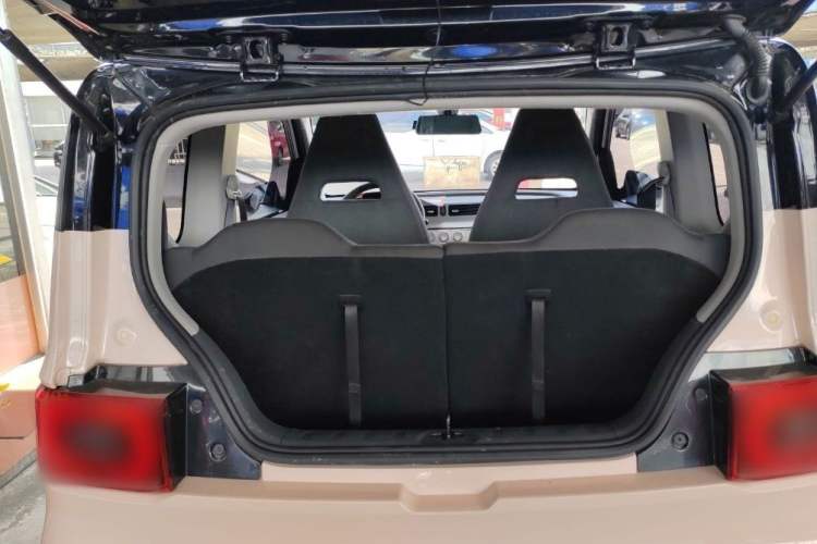 Used Wuling Hongguang MINIEV 2022 Macaron Premium Model – Lithium Iron Phosphate
