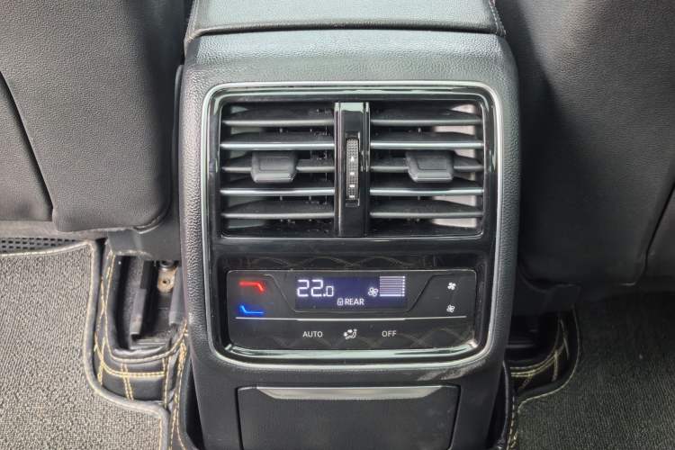 Used Volkswagen Magotan 2020 330TSI DSG Leading Model
