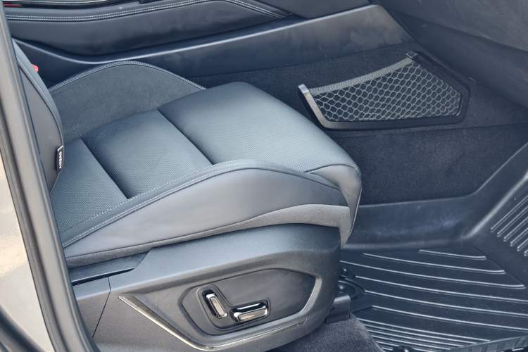 Used Lynk & Co 01 EM-P 2023 1.5TD EM-P PM
