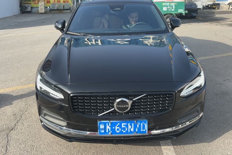 Used Volvo S90 2025 B5 Zhiyuan Luxury Edition
