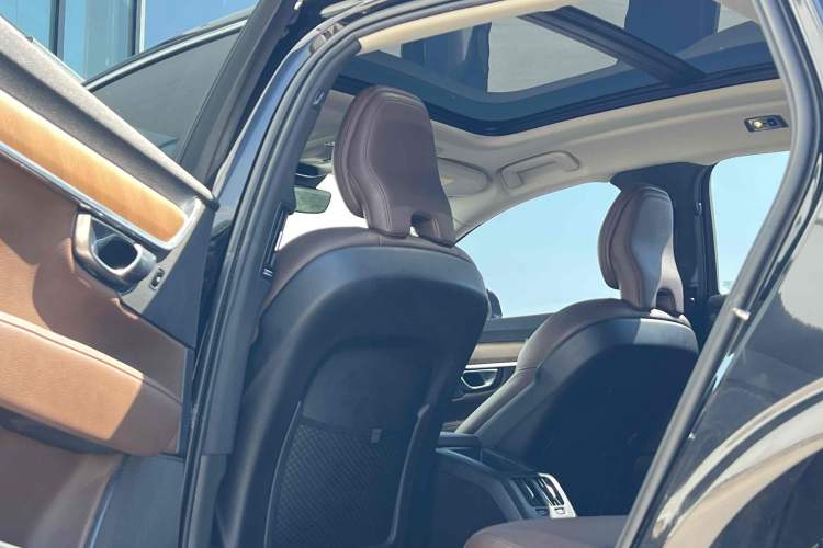 Used Volvo S90 2019 T5 Zhiyi Edition
