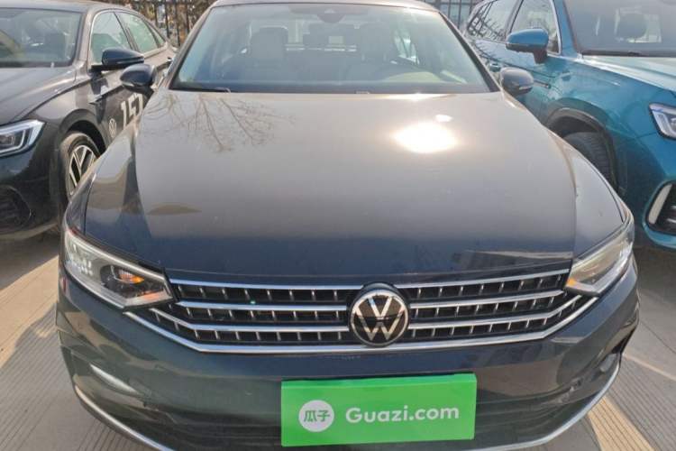 Used Volkswagen Magotan 2023 2 Million Units Commemorative Edition 330TSI DSG Luxury Version
